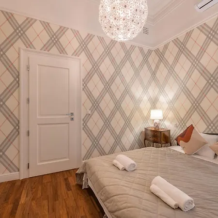 Apartament Unique In By Cavaland