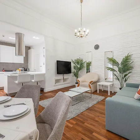 Apartament Unique In By Cavaland