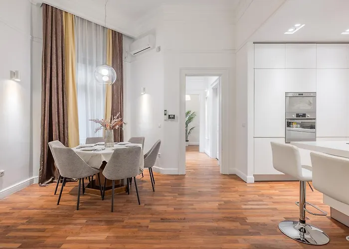 Unique In By Cavaland Apartment *